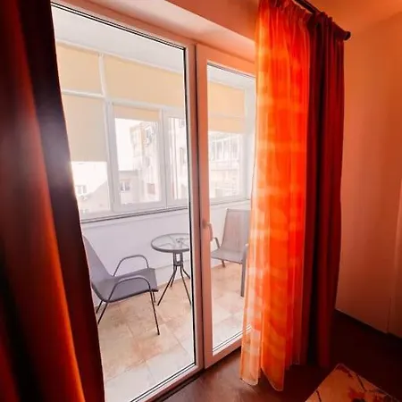 Modern Beach & City Centre Flat Köstence